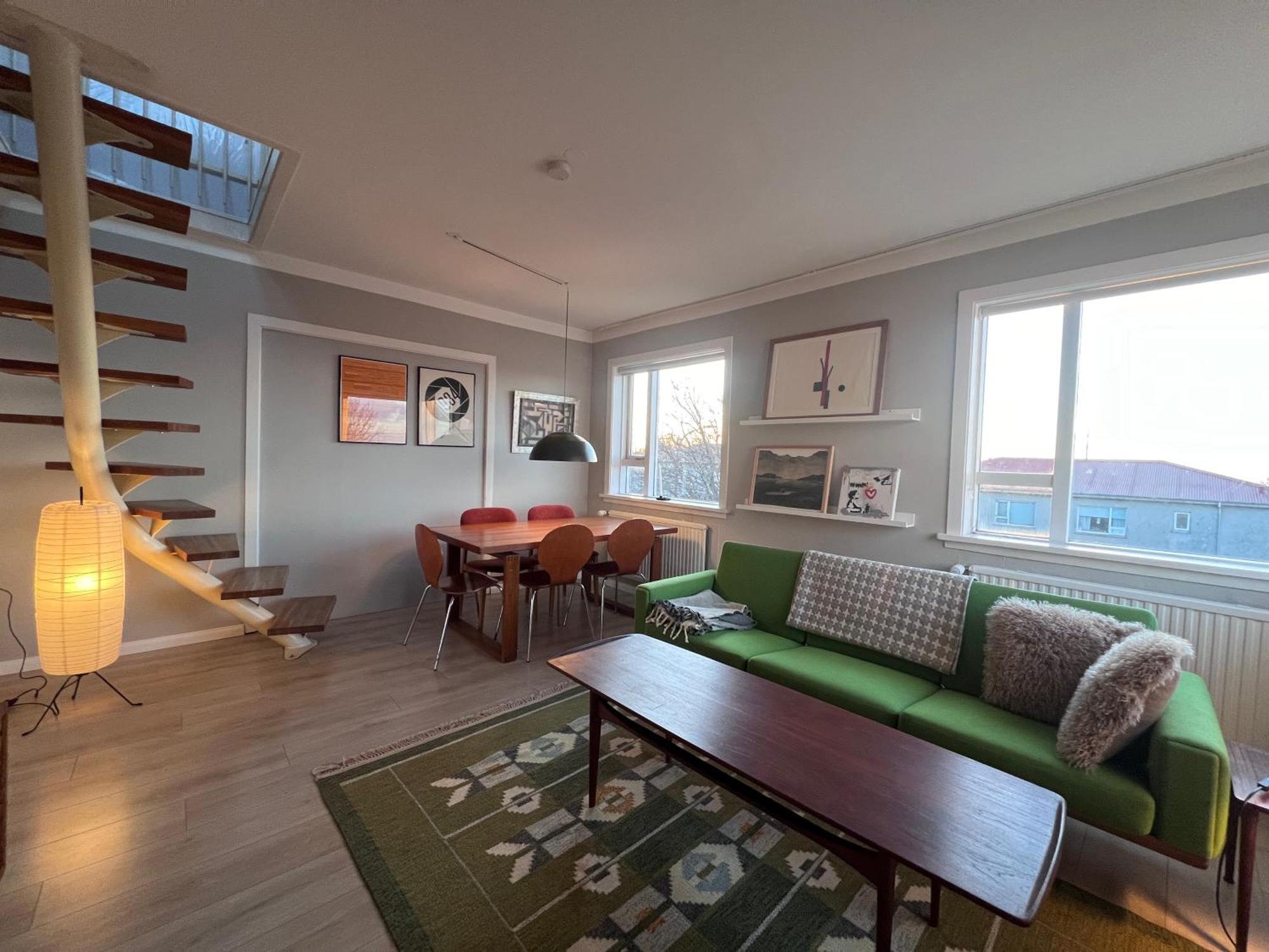 Homely Flat With Amazing Views Reykjavik