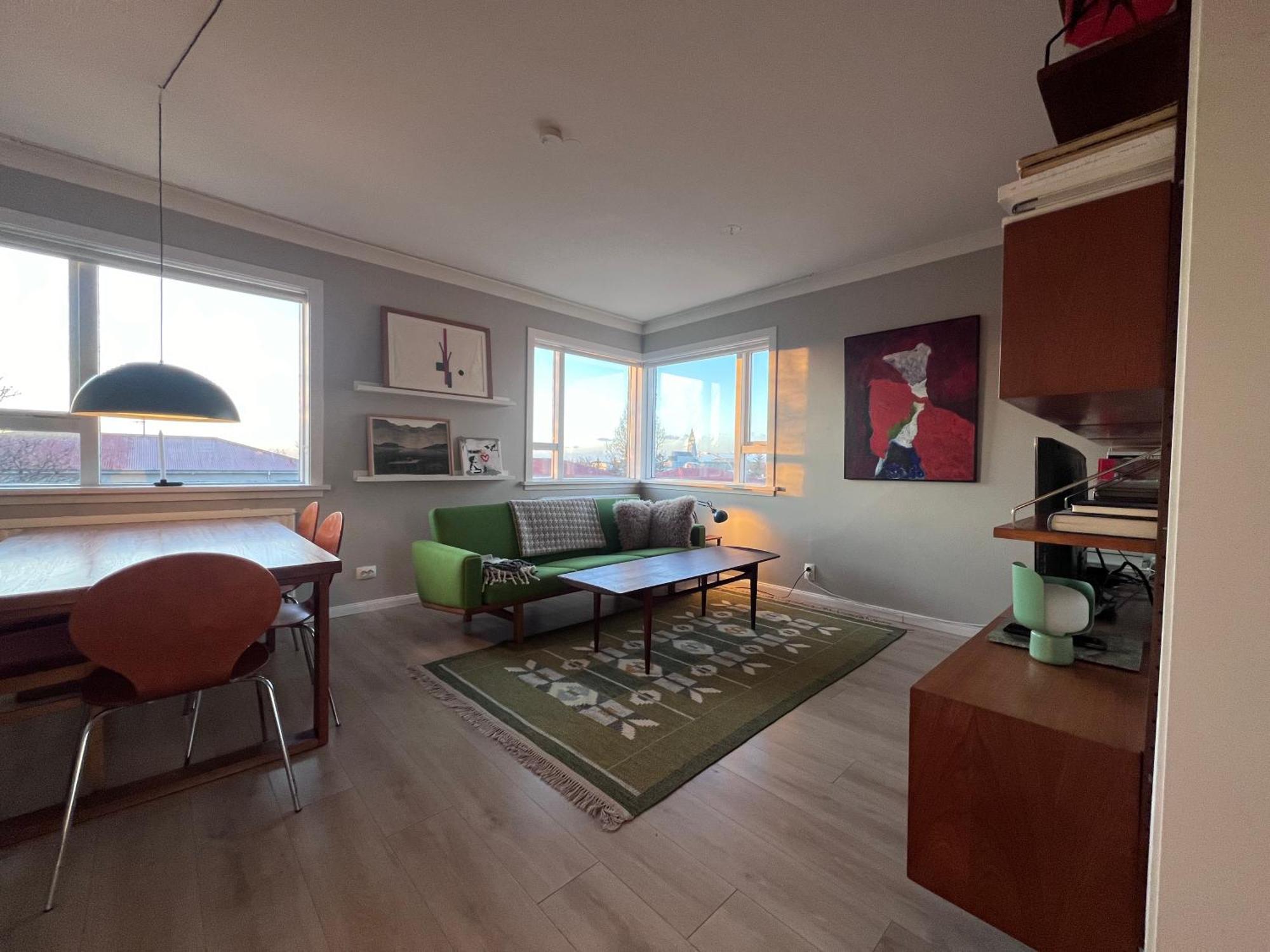 Homely Flat With Amazing Views * Reykjavik